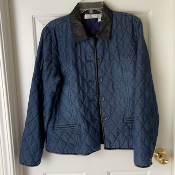 Jacket - Picture 1 of 4